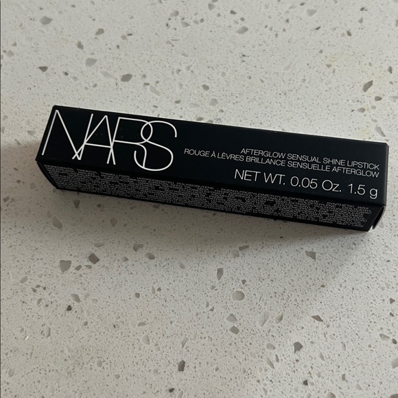 NARS Afterglow Truth or Dare - Picture 3 of 3